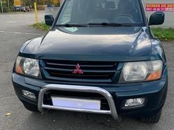Grün Gebraucht 2001 Mitsubishi Pajero SUV | 6.999 € (Fairer Preis)