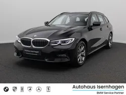 Schwarz 2668schwarz Gebraucht 2021 BMW 320 Sport Line Limousine | 24.498 € (Guter Preis)