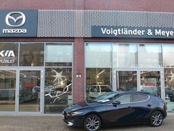 Blau Neu 2025 Mazda 3 Exclusive-Line Limousine | 30.985 €