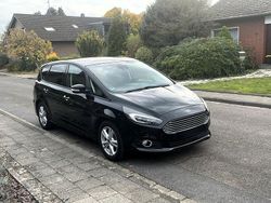 Schwarz Gebraucht 2016 Ford S-MAX Business Edition Van / Kleinbus | 10.900 € (Superpreis)