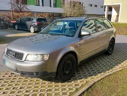 Silber Gebraucht 2004 Audi A4 Kombi | 2.799 € (Fairer Preis)