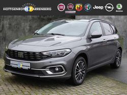 Grau Gebraucht 2024 Fiat Tipo Cross Kombi | 23.990 € (Etwas zu teuer)