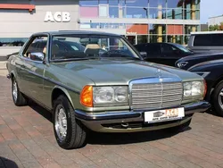 Silber Gebraucht 1983 Mercedes 280 Coupé | 14.900 €