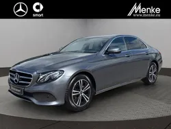 Grau Gebraucht 2020 Mercedes E200 Avantgarde Limousine | 32.980 € (Superpreis)