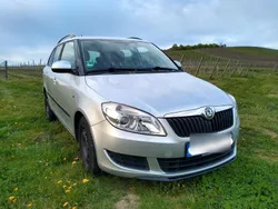 Silber Gebraucht 2011 Skoda Fabia Family Kombi | 2.999 € (Fairer Preis)