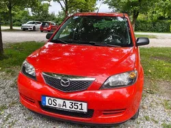 Rot Gebraucht 2005 Mazda 2 Comfort Limousine | 1.900 € (Fairer Preis)