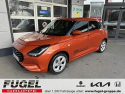 Flame orange Gebraucht 2024 Suzuki Swift Comfort Kleinwagen | 17.999 € (Fairer Preis)