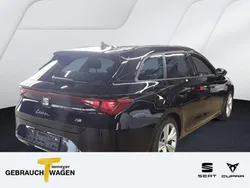 Schwarz Gebraucht 2024 Seat Leon FR Kombi | 28.540 € (Fairer Preis)