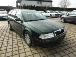 Grün Gebraucht 2004 Skoda Octavia Kombi | 1.290 € (Guter Preis)