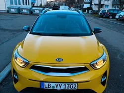 Gelb Gebraucht 2020 Kia Stonic Spirit SUV | 15.499 € (Guter Preis)