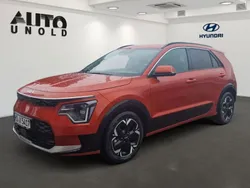 Orange Gebraucht 2023 Kia e-Niro Inspiration SUV | 33.290 € (Fairer Preis)