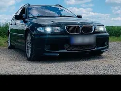 Schwarz Gebraucht 2002 BMW 330 Kombi | 3.500 € (Fairer Preis)