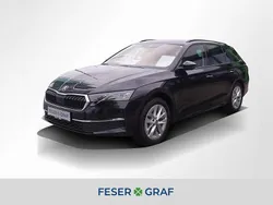Black magic perleffekt Gebraucht 2024 Skoda Octavia Selection Kombi | 30.880 € (Fairer Preis)