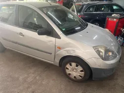 Silber Gebraucht 2006 Ford Fiesta Kleinwagen | 300 € (Superpreis)