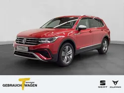 Rot Gebraucht 2024 VW Tiguan Allspace Elegance SUV | 38.740 € (Guter Preis)