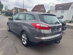 Braun Gebraucht 2012 Ford Focus Champions Edition Kombi | 5.990 € (Fairer Preis)