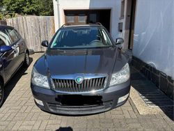 Silber Gebraucht 2012 Skoda Octavia Kombi | 2.750 € (Fairer Preis)