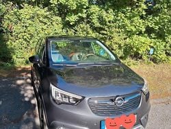 Grau Gebraucht 2018 Opel Crossland X SUV | 12.300 € (Fairer Preis)