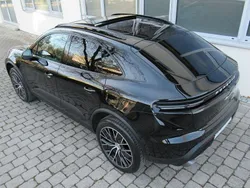 Schwarz Gebraucht 2024 Porsche Macan SUV | 91.950 € (Guter Preis)