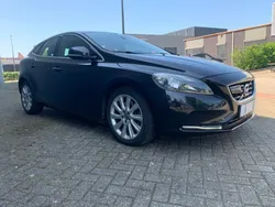 Schwarz Gebraucht 2013 Volvo V40 Summum Kombi | 5.290 € (Superpreis)
