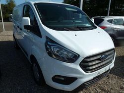 Frozen white Gebraucht 2018 Ford Transit Custom Trend Van / Kleinbus | 20.300 € (Guter Preis)