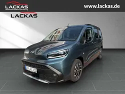 Gruen Gebraucht 2024 Toyota Proace Verso City Kombi | 36.450 € (Teuer)