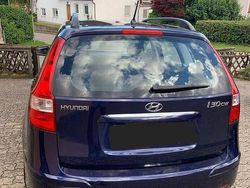 Blau Gebraucht 2011 Hyundai i30 Comfort Kombi | 3.900 € (Fairer Preis)