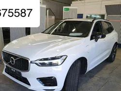 Ice white Gebraucht 2020 Volvo XC60 R-Design SUV | 36.890 € (Guter Preis)
