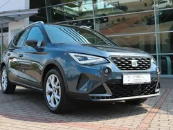 Grau Gebraucht 2023 Seat Arona FR SUV | 15.900 € (Guter Preis)
