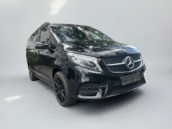 Obsidanschwarz Gebraucht 2022 Mercedes V300 AMG Van / Kleinbus | 48.500 € (Fairer Preis)