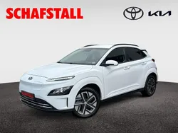 Weiss (polar white / sol) Gebraucht 2022 Hyundai Kona Edition 30+ SUV | 17.479 € (Guter Preis)