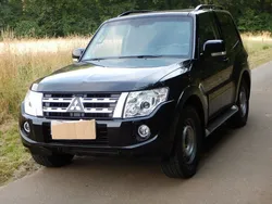 Braun metallic Gebraucht 2013 Mitsubishi Pajero Instyle SUV | 19.000 € (Superpreis)