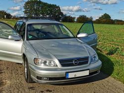 Silber metallic Gebraucht 2002 Opel Omega Edition Kombi | 850 € (Guter Preis)