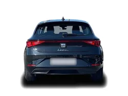 Schwarz Gebraucht 2024 Seat Leon Style Limousine | 22.149 € (Fairer Preis)