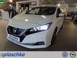 Schneeweiß Gebraucht 2019 Nissan Leaf N-Connecta Kleinwagen | 12.500 € (Fairer Preis)