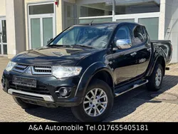Schwarz Gebraucht 2015 Mitsubishi L200 Diamant Edition Abholung | 12.880 € (Teuer)