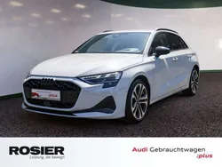 Gletscherweiß metallic Gebraucht 2024 Audi A3 Advanced Plus Limousine | 43.770 €