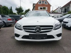Weiß Gebraucht 2020 Mercedes C300e Avantgarde Kombi | 19.250 € (Guter Preis)