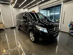 Schwarz Gebraucht 2015 Mercedes V250 Avantgarde Edition Van / Kleinbus | 35.900 € (Etwas zu teuer)