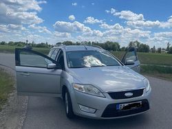 Silber Gebraucht 2007 Ford Mondeo Kombi | 3.400 €