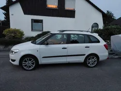 Weiß Gebraucht 2011 Skoda Fabia Elegance Kombi | 4.200 € (Fairer Preis)