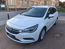 Weiß Gebraucht 2016 Opel Astra Limousine | 4.500 € (Guter Preis)