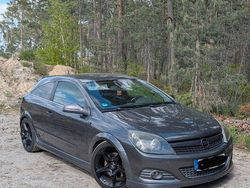Grau Gebraucht 2009 Opel Astra GTC Sport Limousine | 4.600 € (Fairer Preis)