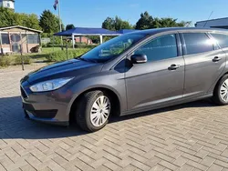 Grau Gebraucht 2015 Ford Focus Kombi | 6.550 € (Guter Preis)