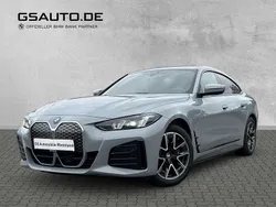 Brooklyn grau metallic (grau) Gebraucht 2024 BMW i4 M Sport Limousine | 48.500 € (Fairer Preis)