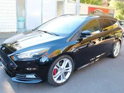 Iridiumschwarz metallic Gebraucht 2017 Ford Focus ST Kombi | 18.490 € (Fairer Preis)