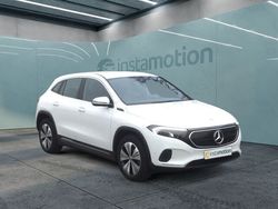 Weiß Gebraucht 2022 Mercedes EQA250 SUV | 33.899 € (Fairer Preis)