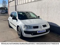 Weiß Gebraucht 2003 Renault Mégane II Privilege Limousine | 1.950 € (Etwas zu teuer)
