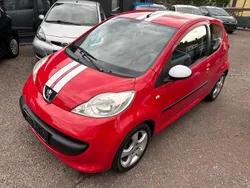 Rot Gebraucht 2009 Peugeot 107 Kleinwagen | 2.950 € (Etwas zu teuer)