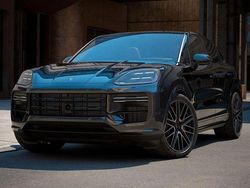 Schwarz Neu 2025 Porsche Cayenne Turbo E-Hybrid SUV | 201.900 € (Superpreis)